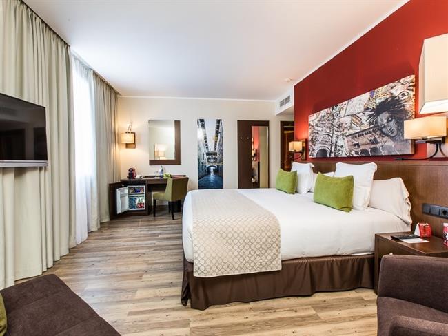 ep habitacion renovadaleonardo hotel barcelona gran via