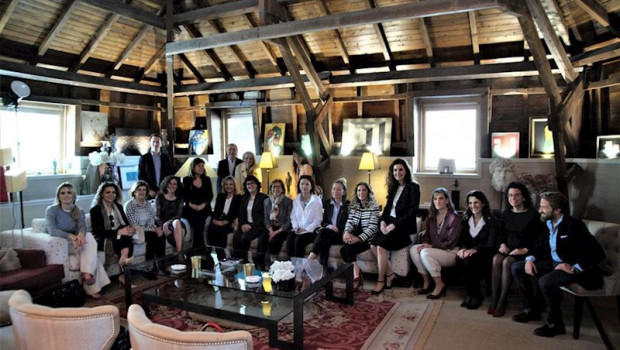 ep imagen del comite asesor de faconauto woman