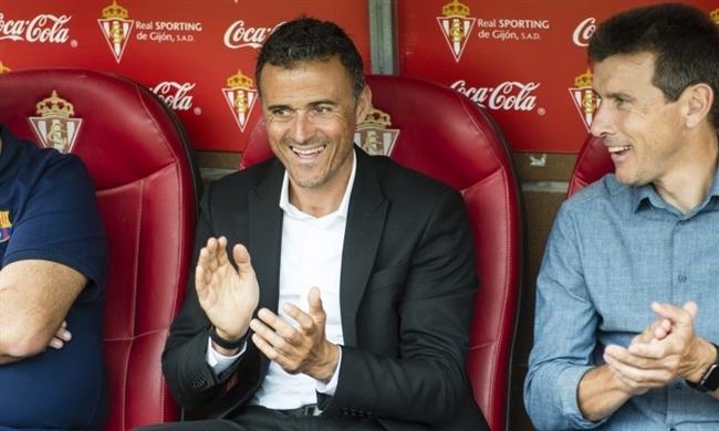 Luis Enrique en El molinón con su segundo técnico, Unzue | LALIGA ep luis enriquemolinonsu segundo tecnico unzue