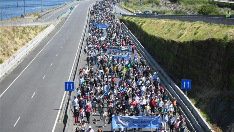 Jesús Fernández - Europa Press ep marchacelulosas deasociacion pola defensa da riapontevedra apdr entrealamedasmarinpontevedra galicia