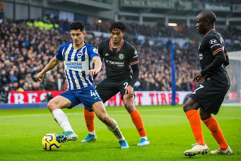 ep martin montoya ante reece james y ngolo kante en el brighton-chelsea