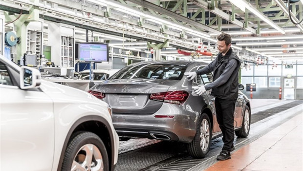 ep mercedes-benz iniciarastatt alemania la produccionclasesedan