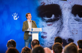 ep presidentepp pablo casado participala escuela miguel angel blanco que organiza nuevas generacionesvitoria
