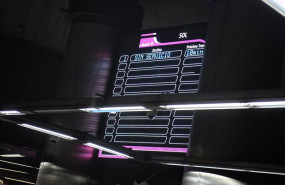 ep un panel informativo indica que no hay servicio de cercanias en la estacion de sol
