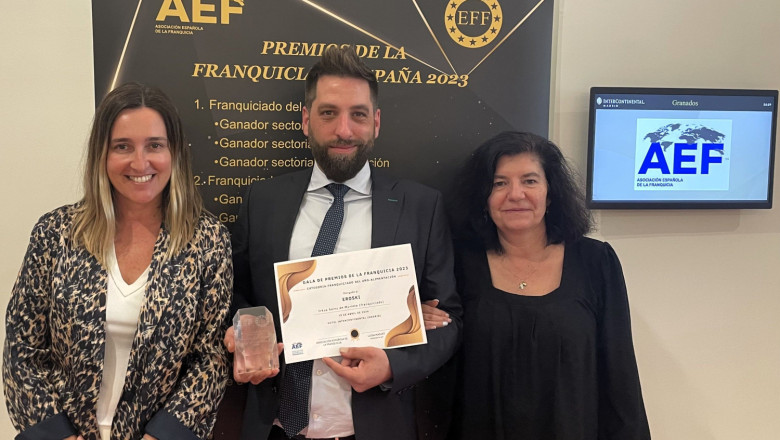 imagen multifranquiciado de eroski con el premio 