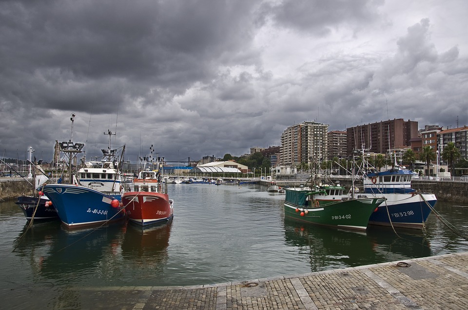 bilbao barcos puerto muelle