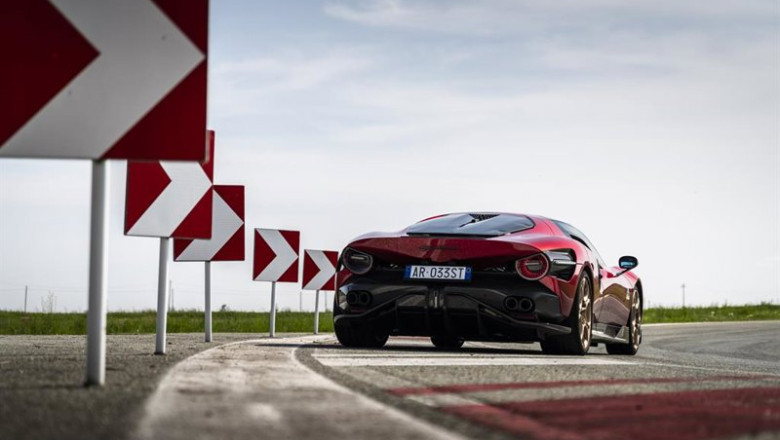 ep archivo   alfa romeo 33 stradale