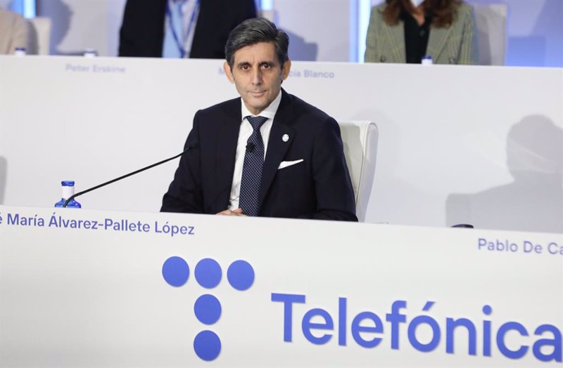 Álvarez-Pallete tocará la campana en la Bolsa por el centenario de Telefónica