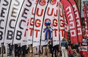 ep archivo   varios trabajadores del sector financiero se manifiestan a 28 de octubre de 2022 en