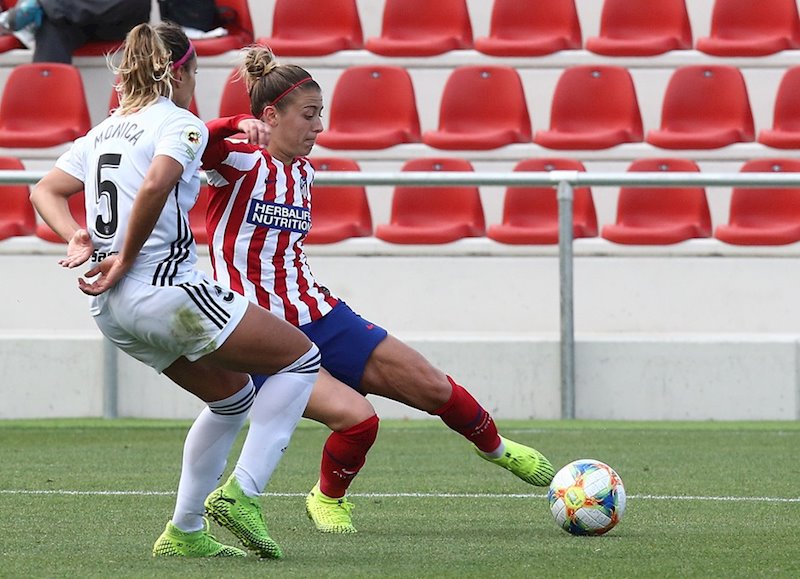 ep carmen menayo en un partido con el atletico de madrid