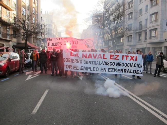 Concentración En Bilbao Plantilla De La Naval | Europa Press ep concentracionbilbao plantillala naval