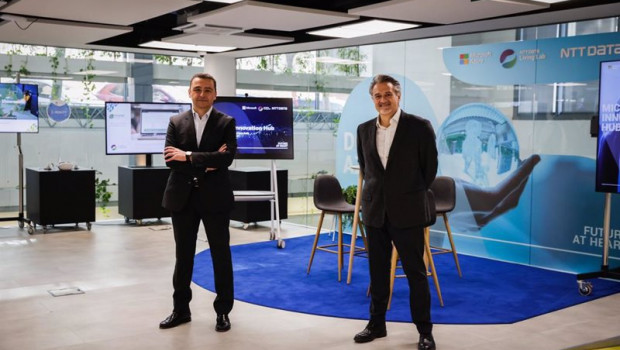 ep el consejero delegado de ntt data espana sergi biosca y el presidente de microsoft espana alberto
