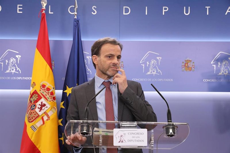 ep el diputado de en comu podem jaume asens llodra ofrece una rueda de prensa en el congreso
