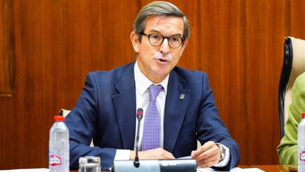 ep imagen de archivo del consejero de industria energia y minas de la junta de andalucia jorge