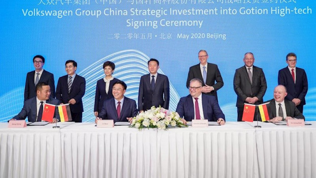 ep imagen de la firma del acuerdo en china