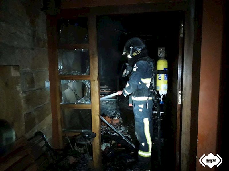 ep incendio en una vivienda en pinares villaviciosa