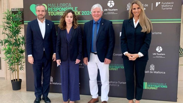 ep la secretaria de estado de turismo rosario sanchez y el conseller insular de turismo marcial