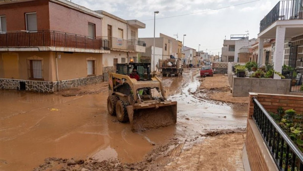 ep limpieza operarios y vecinos calles del municipio de cartagena tras el paso de las llluvias