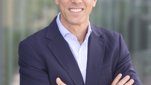 ep luis miguel carrasco nuevo director financiero de astrazeneca espana