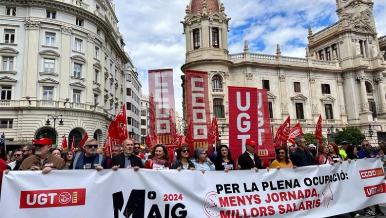 ep manifestacion del primero de mayo en valncia bajo el lema per la plena ocupacio menys jornada mes ep manifestacion del primero de mayo en valncia bajo el lema per la plena ocupacio menys jornada mes