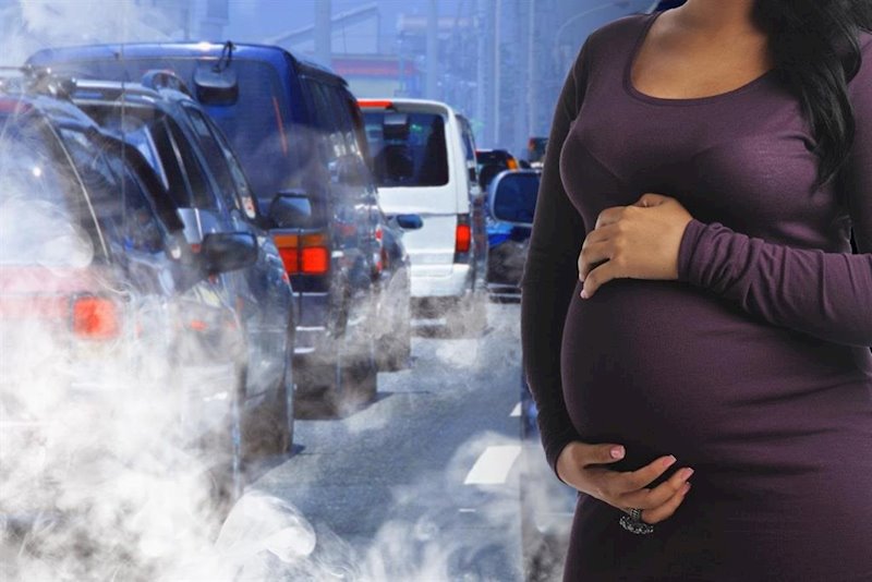 ep mujer embarazada contaminacion coches