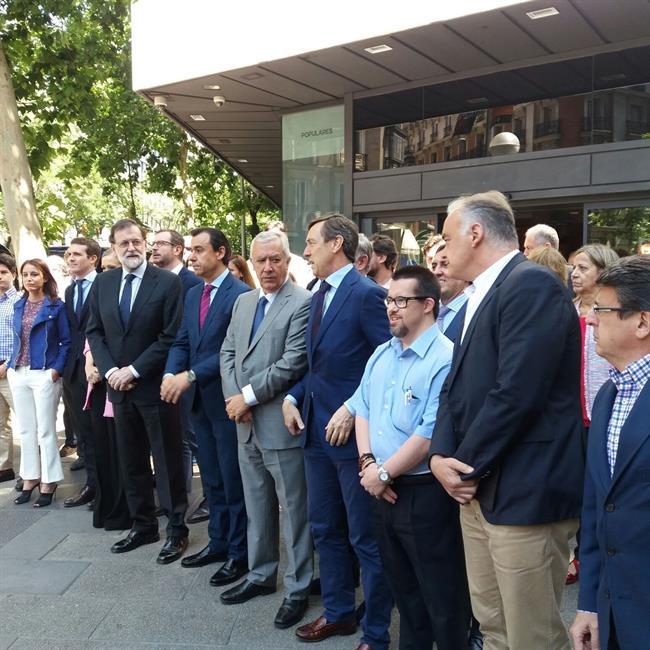 Rajoy preside un minuto de silencio por el atentado de Londres | EUROPA PRESS ep rajoy presideminutosilencioatentadolondres
