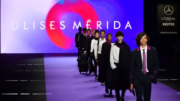 ep renfe presenta los nuevos uniformes que llevaran parte de sus trabajadores en la mercedes benz