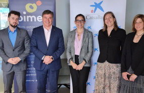 ep representantes de pimec y caixabank en la firma de la renovacion de los convenios de ambas