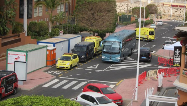 ep salida en guagua de algunos de los turistas que permanecian alojados en el hotel en cuarentena