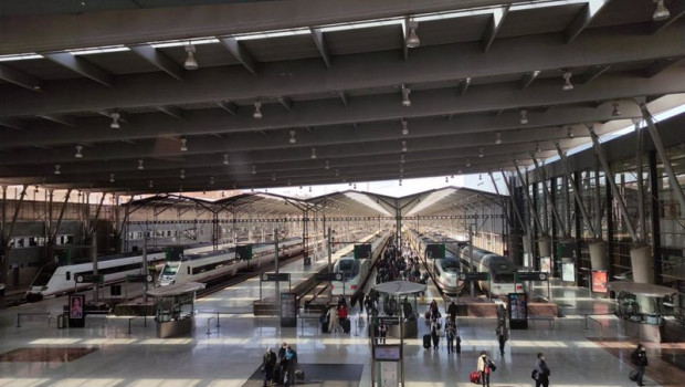 ep trenes en la estacion de malaga