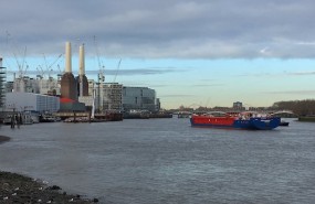 london thames battersea london thames battersea
