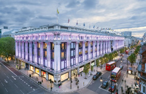 dl selfridges oxford street east corner night photo credit andrew meredith (1) dl selfridges oxford street east corner night photo credit andrew meredith (1)