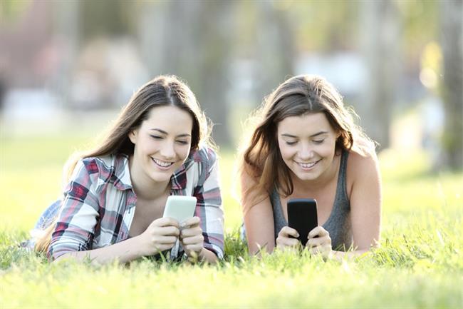El abuso de las nuevas tecnologías en verano puede distraer de otras prioridades | ISTOCK - Archivo ep abusolas nuevas tecnologiasveranodistraerotras prioridades