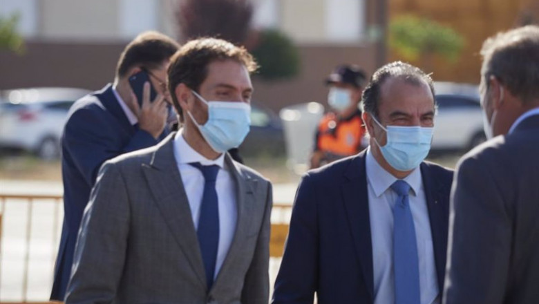 ep archivo   los diputados de navarra suma sergio sayas y carlos garcia adanero
