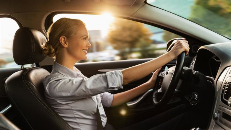 ep archivo   una mujer en un coche