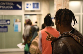 ep autorizan la salida de ceuta de 108 migrantes para descongestionar el ceti