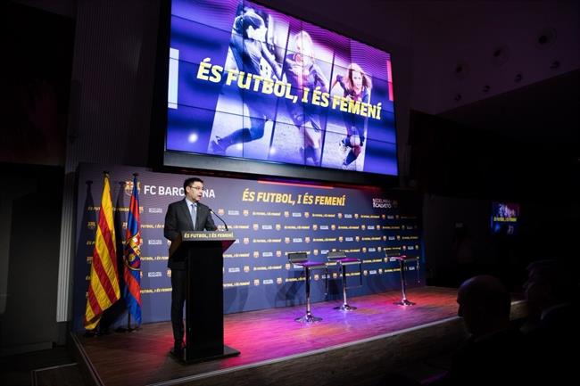 Bartomeu y el Barça se comprometen a llegar a la "plena igualdad" de género en e | FCB ep bartomeubaracomprometenllegarla plena igualdad de generoe