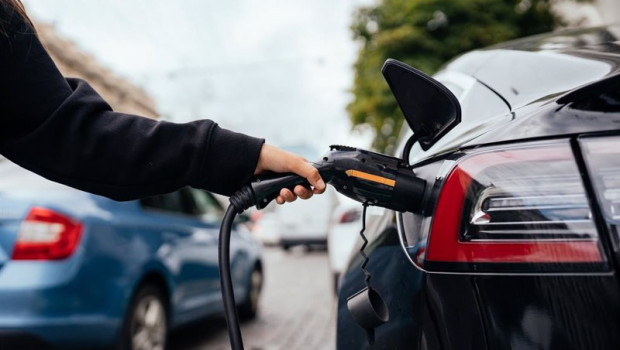 ep cochesnet vincula la desinformacion al lento crecimiento en ventas de los vehiculos electricos