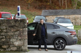 ep el dueno de sargadelos segismundo garcia a su llegada a la fabrica a 28 de noviembre de 2025 en