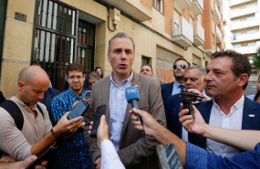 ep javier ortega-smith vox atiende a los medios en la inauguracion de la sede del partido en la