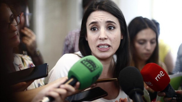 ep la portavozunidasencongresolos diputados irene montero ofrece declaracioneslos medioscomunicacion