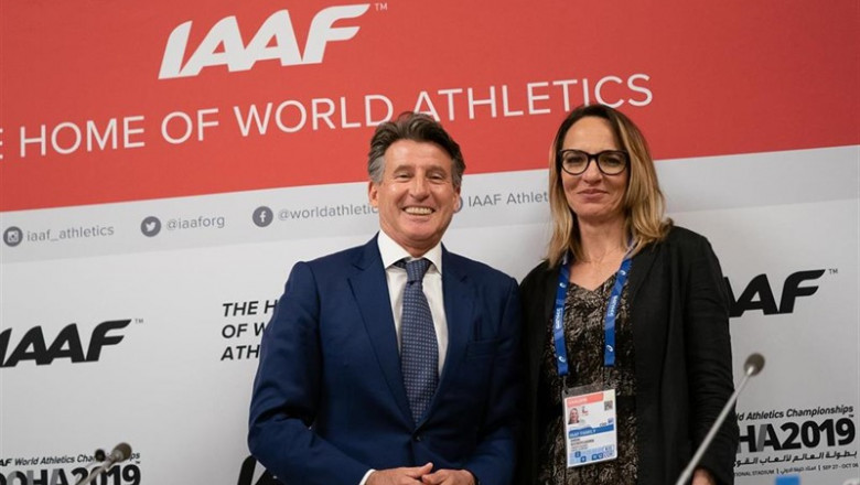 Sebastian Coe junto a la colombiana Ximena Restrepo tras ser elegidos presidente y vicepresidenta de la IAAF | Michael Kappeler/dpa ep sebastian coe junto a la colombiana ximena restrepo tras ser elegidos presidente y vicepresidenta