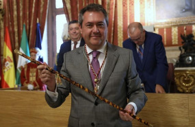 ep sevilla-26m-av- espadas revalida alcaldiarespaldopsoepromete completar el salto cualitativo de sevilla