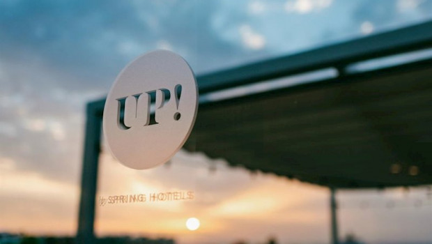 ep spring hotels obsequiara con mil noches de hotel a los profesionales que luchan contra el