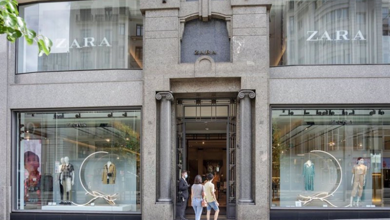 Varias personas entran a una tienda Zara | Ricardo Rubio - Europa Press - Archivo ep varias personas entran a una tienda zara