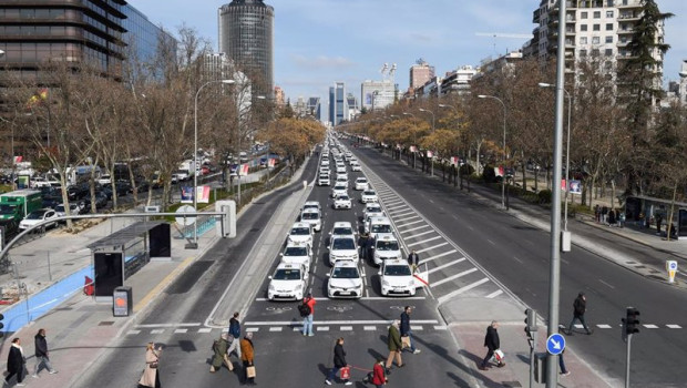 ep varios taxis marchan desde plaza de castilla en una protesta de los taxistas madrilenos
