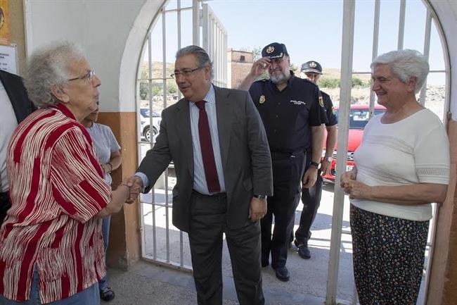Zoido visita la Caña Real Galiana | EUROPA PRESS ep zoido visitacana real galiana