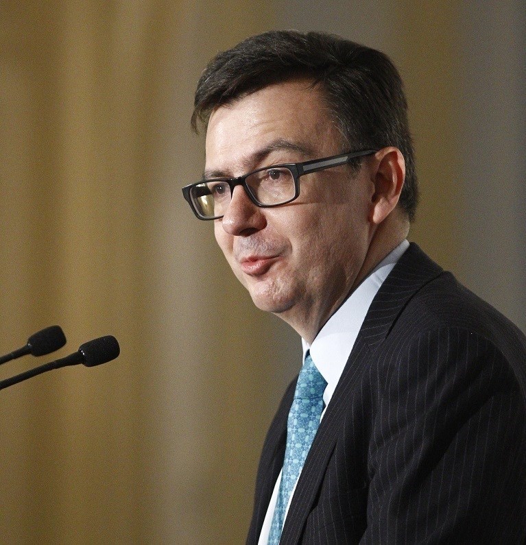 roman-escolano-nuevo-ministro-economia
