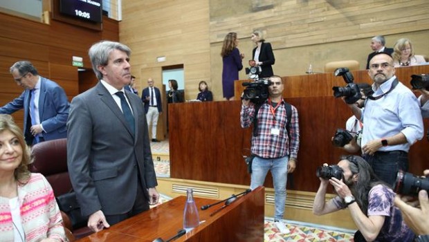 ep angel garrido duranteplenoinvestidurala asambleamadrid