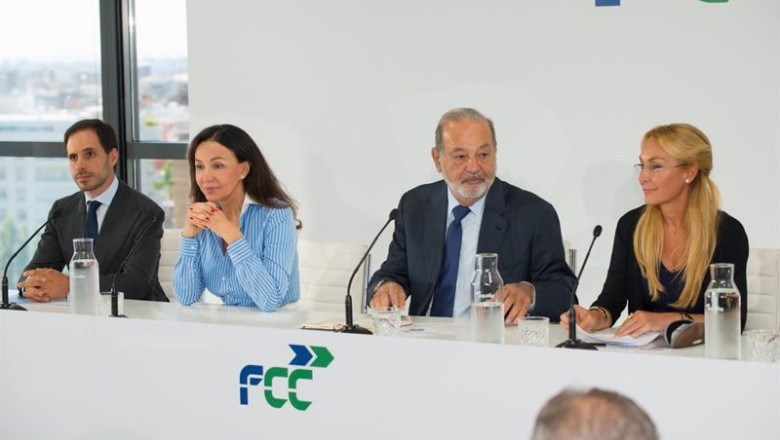 Carlos Slim junto a Esther Koplowitz (izquierda) y Esther Alcocer Koplowitz (derecha) | FCC - Archivo ep archivo carlos slim junto a esther koplowitz izquierda y esther alcocer koplowitz derecha